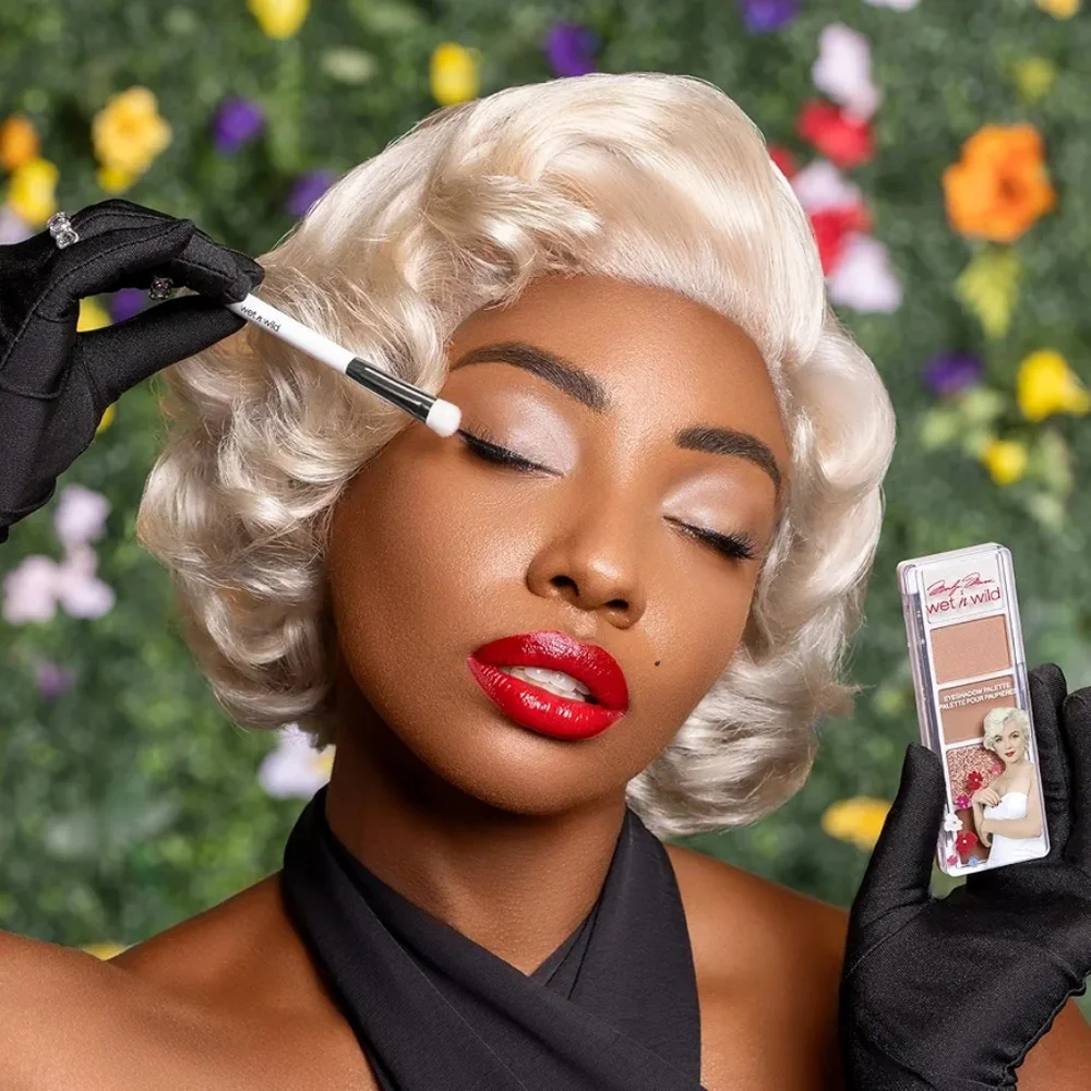 Wet n Wild X Marilyn Monroe Icon Eyeshadow & Brush Set, 5-Pan Eyeshadow Palette